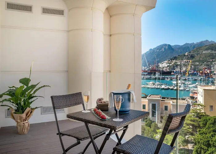 Bed and Breakfast Crescent Moon Salerno